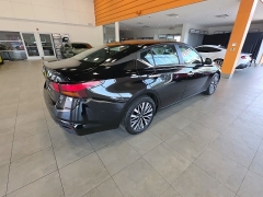 Used 2025  Nissan Altima SV FWD at Maxx Loans near St&period; Adrian&comma; MI
