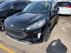 Used 2020  Ford Escape 4d SUV AWD Titanium at Maxx Loans near St&period; Adrian&comma; MI