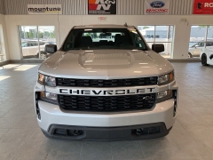 Used 2020 Chevrolet Silverado 1500 4WD Crew Cab 147" Custom at Suburban Ford of Sterling Heights near Sterling Heights, MI