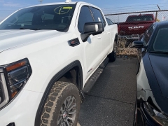 Used 2022 GMC Sierra 1500 4WD Crew Cab AT4 at Suburban Ford of Sterling Heights near Sterling Heights, MI