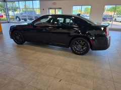 Used 2019  Chrysler 300 4d Sedan AWD S at Maxx Loans near St&period; Adrian&comma; MI