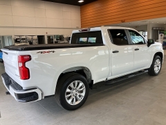 Used 2021 Chevrolet Silverado 1500 4WD Crew Cab Custom at Maxx Loans near St. Adrian, MI
