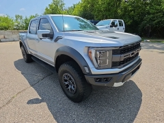 Used 2022  Ford F-150 4WD Raptor SuperCrew 5&period;5' Box at Maxx Loans near St&period; Adrian&comma; MI