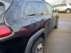 Used 2020  Jeep Cherokee Trailhawk 4x4 at Maxx Loans near St&period; Adrian&comma; MI