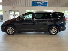 Used 2023 Chrysler Pacifica Touring L FWD at Maxx Loans near St. Adrian, MI