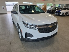 Used 2024  Chevrolet Equinox FWD 4dr LS w&sol;1FL at Maxx Loans near St&period; Adrian&comma; MI