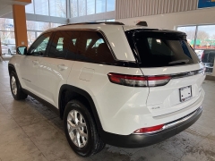 Used 2023  Jeep Grand Cherokee Limited 4x4 at Maxx Loans near St&period; Adrian&comma; MI