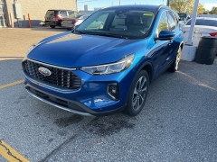 Used 2023  Ford Escape Platinum AWD at Maxx Loans near St. Adrian, MI