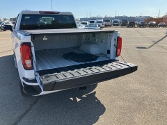 Used 2022 GMC Sierra 1500 4WD Crew Cab Elevation at Maxx Loans near ,