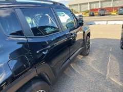 Used 2023  Jeep Renegade Trailhawk 4x4 at Maxx Loans near St. Adrian, MI