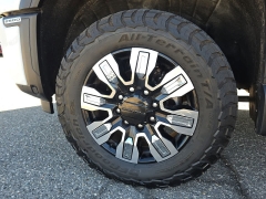Used 2025  GMC Sierra 2500HD 4WD Crew Cab 159" Denali at Maxx Loans near St&period; Adrian&comma; MI