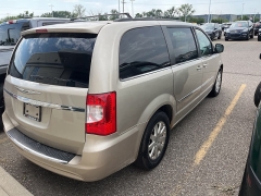 Used 2013 Chrysler Town & Country 4d Wagon Touring at Maxx Loans near St. Adrian, MI