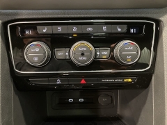 Used 2023  Volkswagen Atlas Cross Sport 3&period;6L V6 SEL Premium R-Line 4MOTION at Maxx Loans near St&period; Adrian&comma; MI