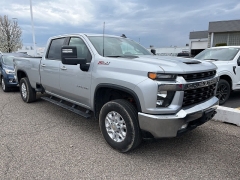 Used 2022 Chevrolet Silverado 3500HD 4WD Crew Cab LT at Maxx Loans near ,