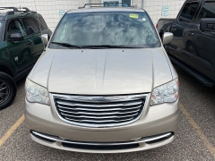 Used 2013 Chrysler Town & Country 4d Wagon Touring at Maxx Loans near St. Adrian, MI