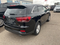 Used 2019  Kia Sorento L FWD at Maxx Loans near St. Adrian, MI