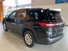 Used 2021  Chevrolet Traverse FWD 4dr LT Cloth w/1LT at Maxx Loans near St. Adrian, MI