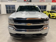Used 2018  Chevrolet Silverado 1500 4WD Crew Cab at Maxx Loans near St&period; Adrian&comma; MI
