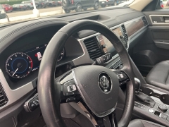 Used 2018 Volkswagen Atlas 3.6L V6 SEL Premium 4MOTION at Suburban Ford of Sterling Heights near Sterling Heights, MI