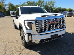 Used 2025  GMC Sierra 2500HD 4WD Crew Cab 159" Denali at Maxx Loans near St&period; Adrian&comma; MI
