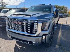Used 2024  GMC Sierra 2500HD 4WD Crew Cab 172" Denali at Maxx Loans near St&period; Adrian&comma; MI