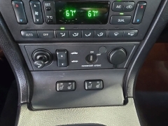 Used 2003  Ford Thunderbird 2dr at Maxx Loans near St&period; Adrian&comma; MI