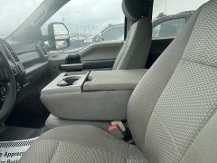 Used 2019 Ford Super Duty F-350 SRW 4WD Crew Cab Box at Maxx Loans near St. Adrian, MI