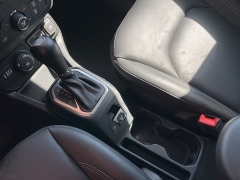 Used 2023 Jeep Renegade Limited 4x4 at Suburban Ford of Sterling Heights near Sterling Heights, MI