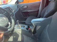 Used 2019 Jeep Cherokee Altitude 4x4 at Maxx Loans near St. Adrian, MI