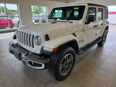 Used 2023  Jeep Wrangler Sahara 4 Door 4x4 at Maxx Loans near St&period; Adrian&comma; MI