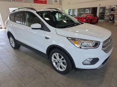 Used 2018  Ford Escape 4d SUV FWD SEL at Maxx Loans near St&period; Adrian&comma; MI