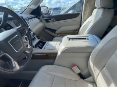 Used 2017 GMC Yukon XL 4d SUV 4WD Denali at Maxx Loans near St. Adrian, MI