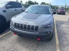 Used 2022  Jeep Cherokee Trailhawk 4x4 at Maxx Loans near St&period; Adrian&comma; MI