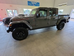 Used 2021  Jeep Gladiator Mojave 4x4 at Maxx Loans near St&period; Adrian&comma; MI