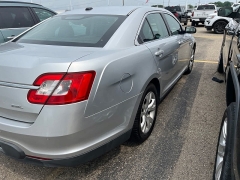 Used 2011  Ford Taurus 4d Sedan SEL at Maxx Loans near St&period; Adrian&comma; MI