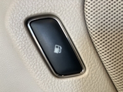 Used 2018  Lincoln MKZ Hybrid 4d Sedan Reserve at Maxx Loans near St&period; Adrian&comma; MI