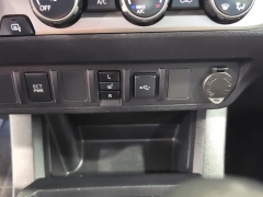 Used 2020  Toyota Tacoma 4WD Double Cab 6' Bed V6 AT &lpar;Natl&rpar; at Maxx Loans near St&period; Adrian&comma; MI