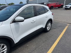 Used 2020 Ford Escape 4d SUV FWD SE at Suburban Ford of Sterling Heights near Sterling Heights, MI