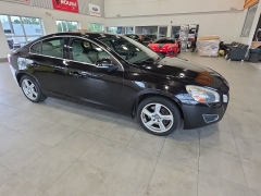 Used 2013  Volvo S60 4dr Sdn T5 FWD at Maxx Loans near St&period; Adrian&comma; MI