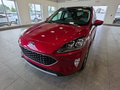 Used 2022  Ford Escape Titanium AWD at Maxx Loans near St&period; Adrian&comma; MI