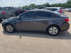 Used 2014 Chevrolet Cruze 4d Sedan LS AT at Maxx Loans near St. Adrian, MI