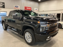 Used 2022  Chevrolet Silverado 2500HD 4WD Crew Cab High Country at Maxx Loans near St&period; Adrian&comma; MI
