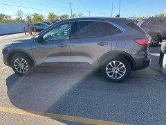Used 2022 Ford Escape SE AWD at Suburban Ford of Sterling Heights near Sterling Heights, MI