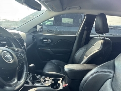 Used 2021  Jeep Cherokee Latitude Lux FWD at Maxx Loans near St&period; Adrian&comma; MI