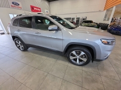 Used 2021  Jeep Cherokee Limited 4x4 at Maxx Loans near St&period; Adrian&comma; MI