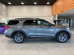 Used 2022 Ford Explorer XLT 4WD at Suburban Ford of Sterling Heights near Sterling Heights, MI