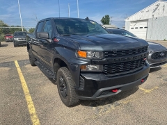Used 2020  Chevrolet Silverado 1500 4WD Crew Cab 147" Custom Trail Boss at Maxx Loans near St&period; Adrian&comma; MI