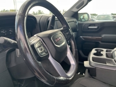 Used 2020 GMC Sierra 1500 4WD Crew Cab SLE at Suburban Ford of Sterling Heights near Sterling Heights, MI