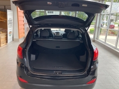 Used 2013 Hyundai Tucson FWD 4dr Auto Limited at Suburban Ford of Sterling Heights near Sterling Heights, MI