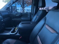 Used 2022 GMC Sierra 2500HD 4WD Crew Cab 159" AT4 at Maxx Loans near St. Adrian, MI